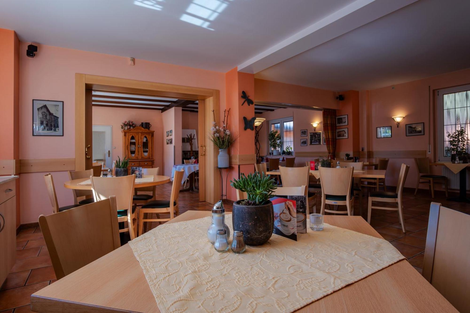 Restaurant & Hotel Storchenklause Storkow  Eksteriør billede